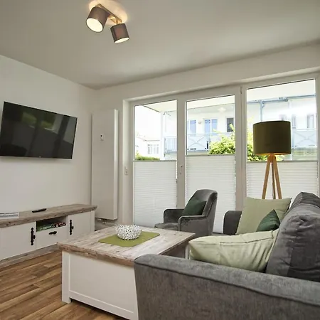 Terrasse, Gratis Nutzung Vom Ahoi Erlebnisbad Und Sauna In Sellin - Karola 02