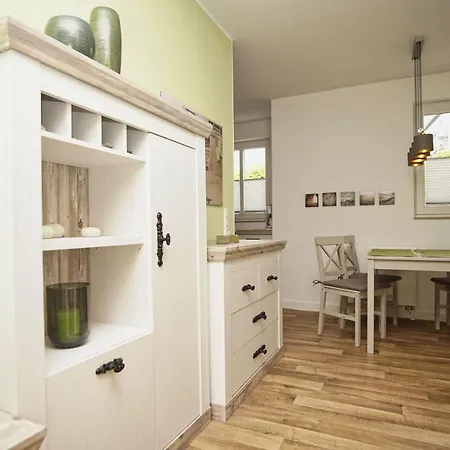 アパート Terrasse, Gratis Nutzung Vom Ahoi Erlebnisbad Und Sauna In Sellin - Karola 02 ゲーレン