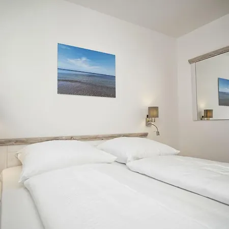 Terrasse, Gratis Nutzung Vom Ahoi Erlebnisbad Und Sauna In Sellin - Karola 02 Apartment Goehren (Ruegen)