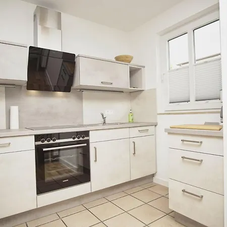 Terrasse, Gratis Nutzung Vom Ahoi Erlebnisbad Und Sauna In Sellin - Karola 02 Apartment