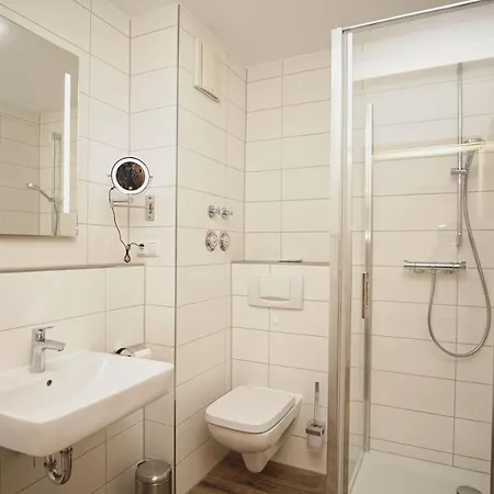 アパート Terrasse, Gratis Nutzung Vom Ahoi Erlebnisbad Und Sauna In Sellin - Karola 02