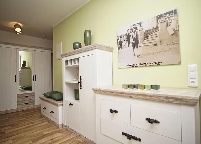 Appartement Terrasse, Gratis Nutzung Vom Ahoi Erlebnisbad Und Sauna In Sellin - Karola 02